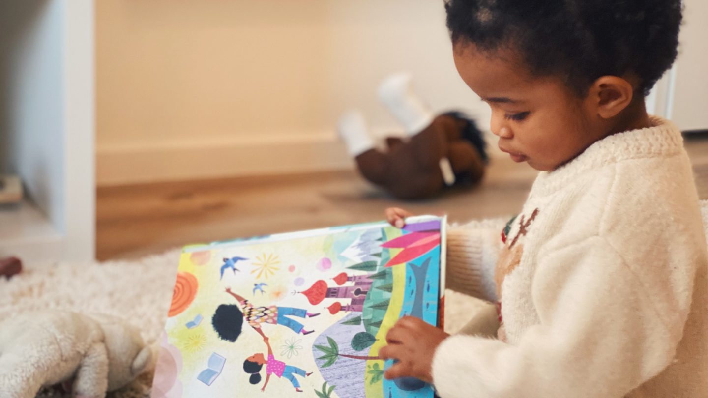 Diversiteit in je kinderboekenkast: hoe pak je het aan en waarom is het belangrijk?